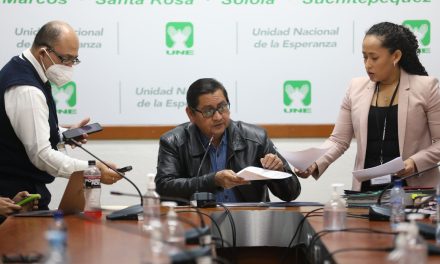 Ley Bajo la Lupa / Fiscaliza creación de Escuela de Enfermería en Cuilapa